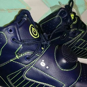 bluetooth tennis shoes